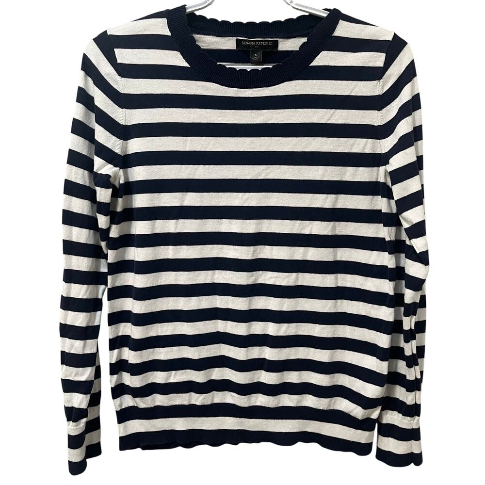 Banana Republic Factory Long Sleeve Scalloped Edges Sweater Navy/White Small